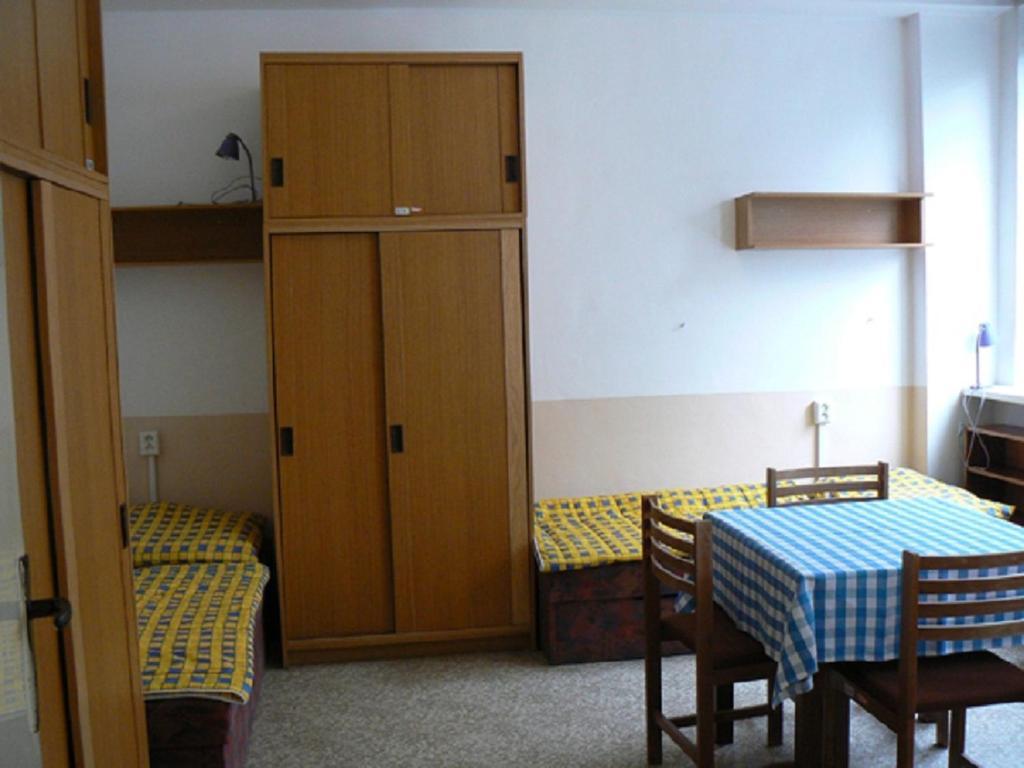 Hostel Modrá Praga Quarto foto